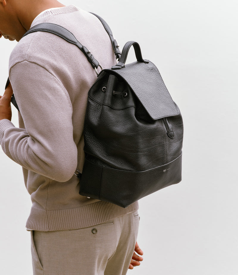 Glide Backpack Bull Calfskin Black