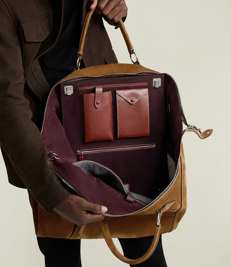 INDIANA JONES™ Vagabond Duffle Marrakech Suede – Collector’s Edition 5/10