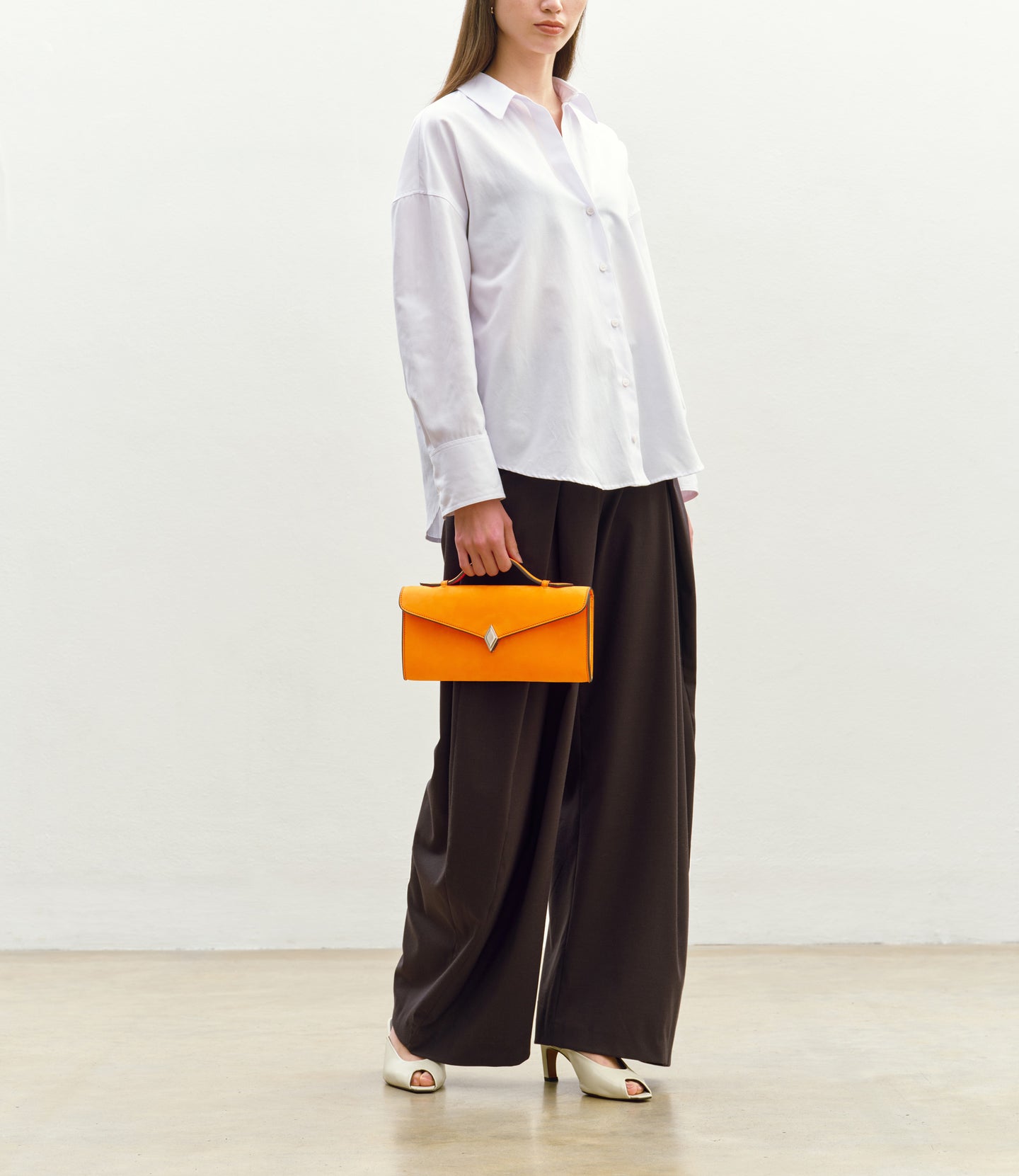 Edge Clutch Nubuck Tangerine