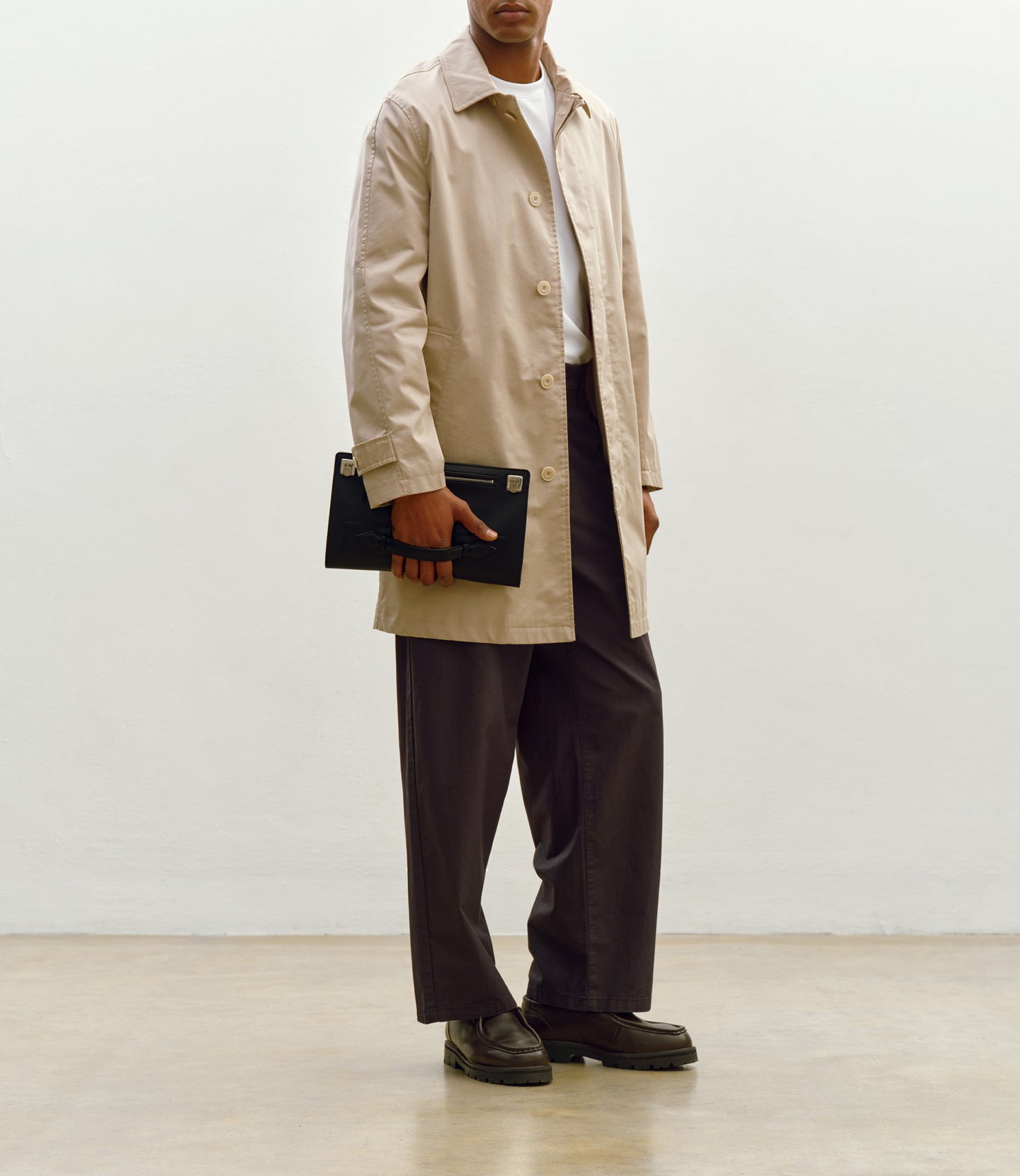 Runaway Atelier Calfskin Black