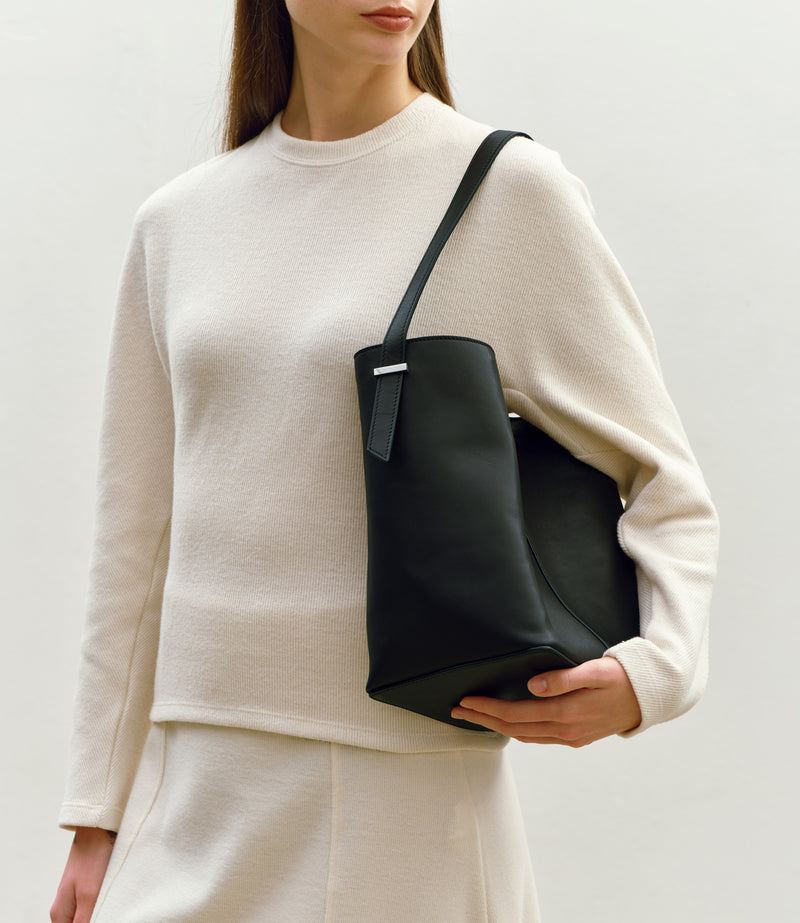 Tilt 22 Ultralight Calfskin Black