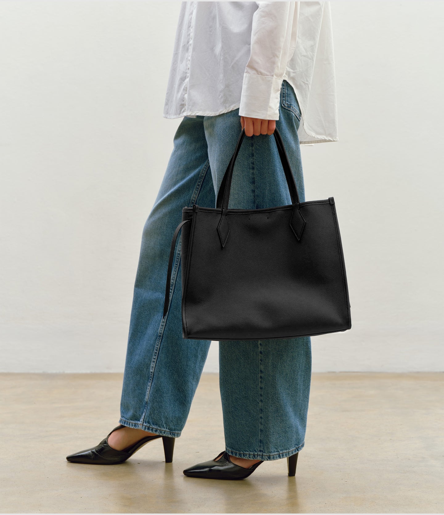 Chameleon 34 Soft Grain Leather Black