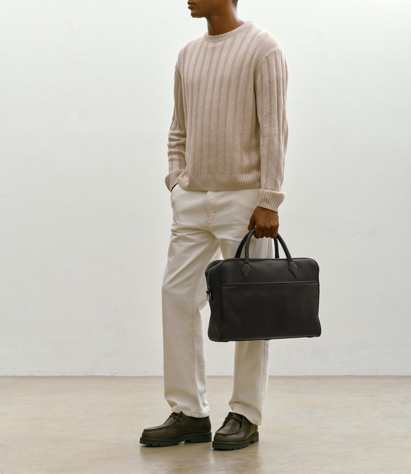 Closer All Day Supple Calfskin Black