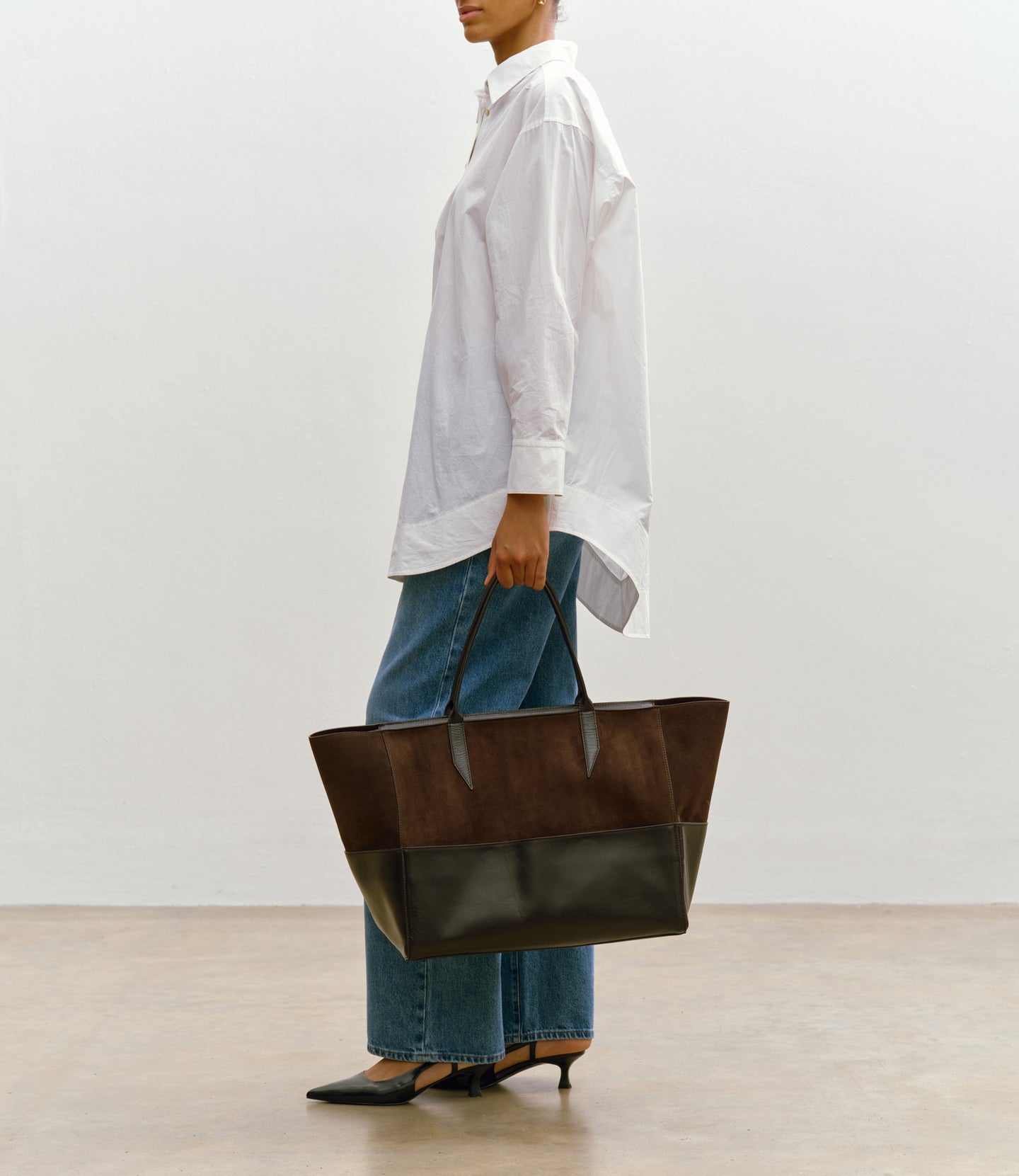 Incognito Large Elvis Cacao with Suede Chocolate