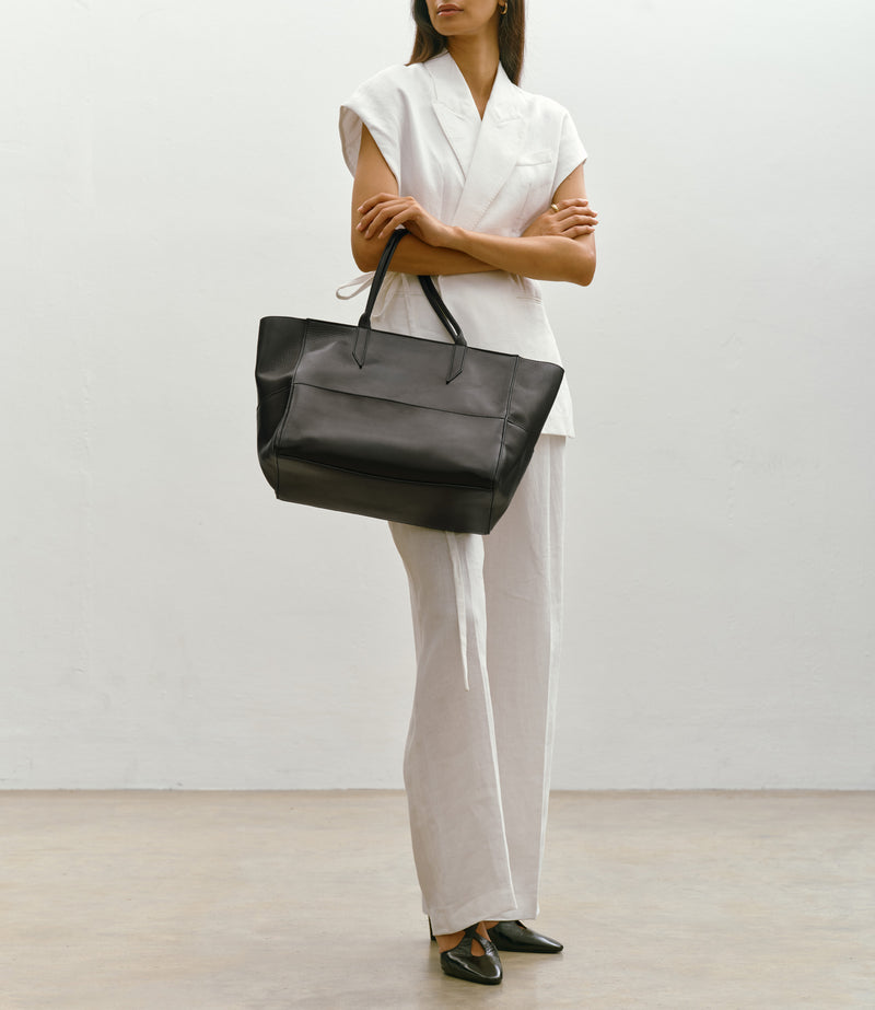 Incognito 36 Silky Calfskin Black