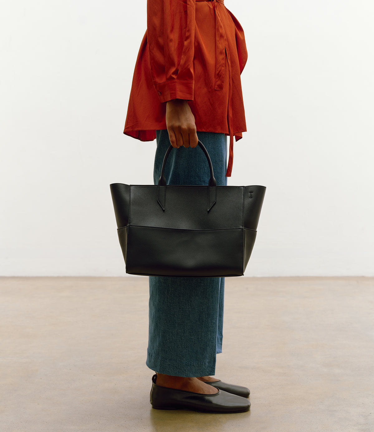 Incognito 30 Smooth Calfskin Black