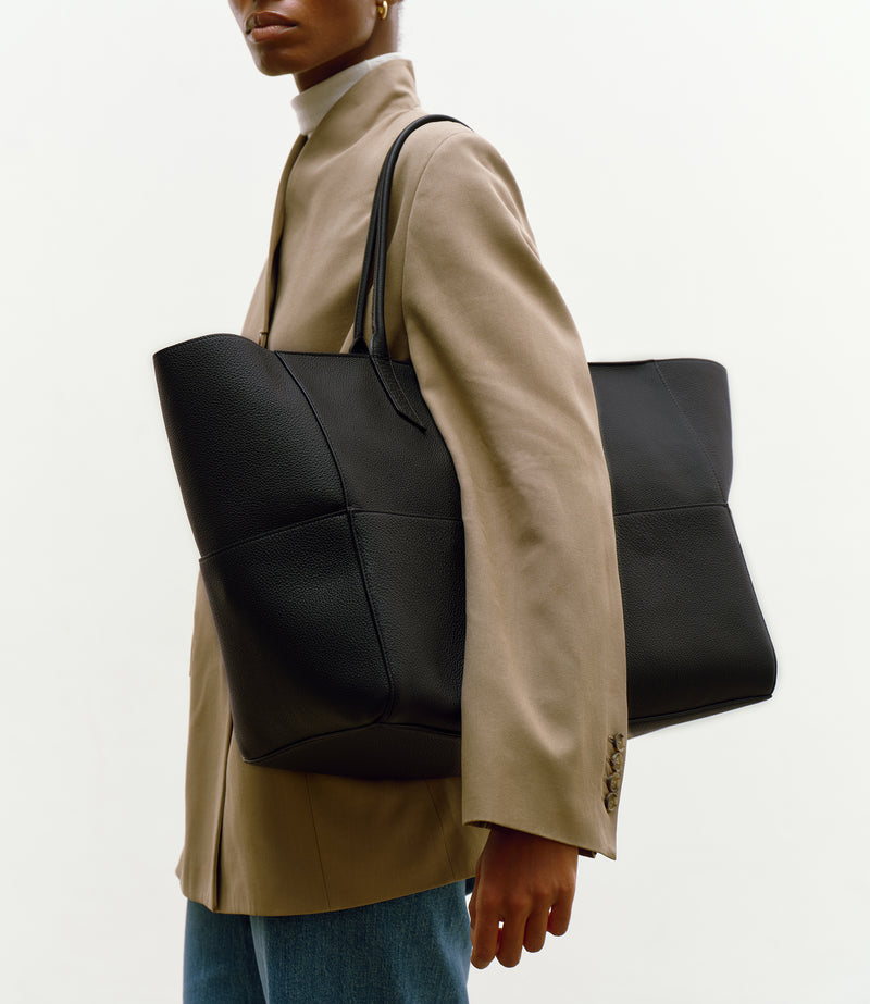 Incognito 42 Soft Grain Leather Black
