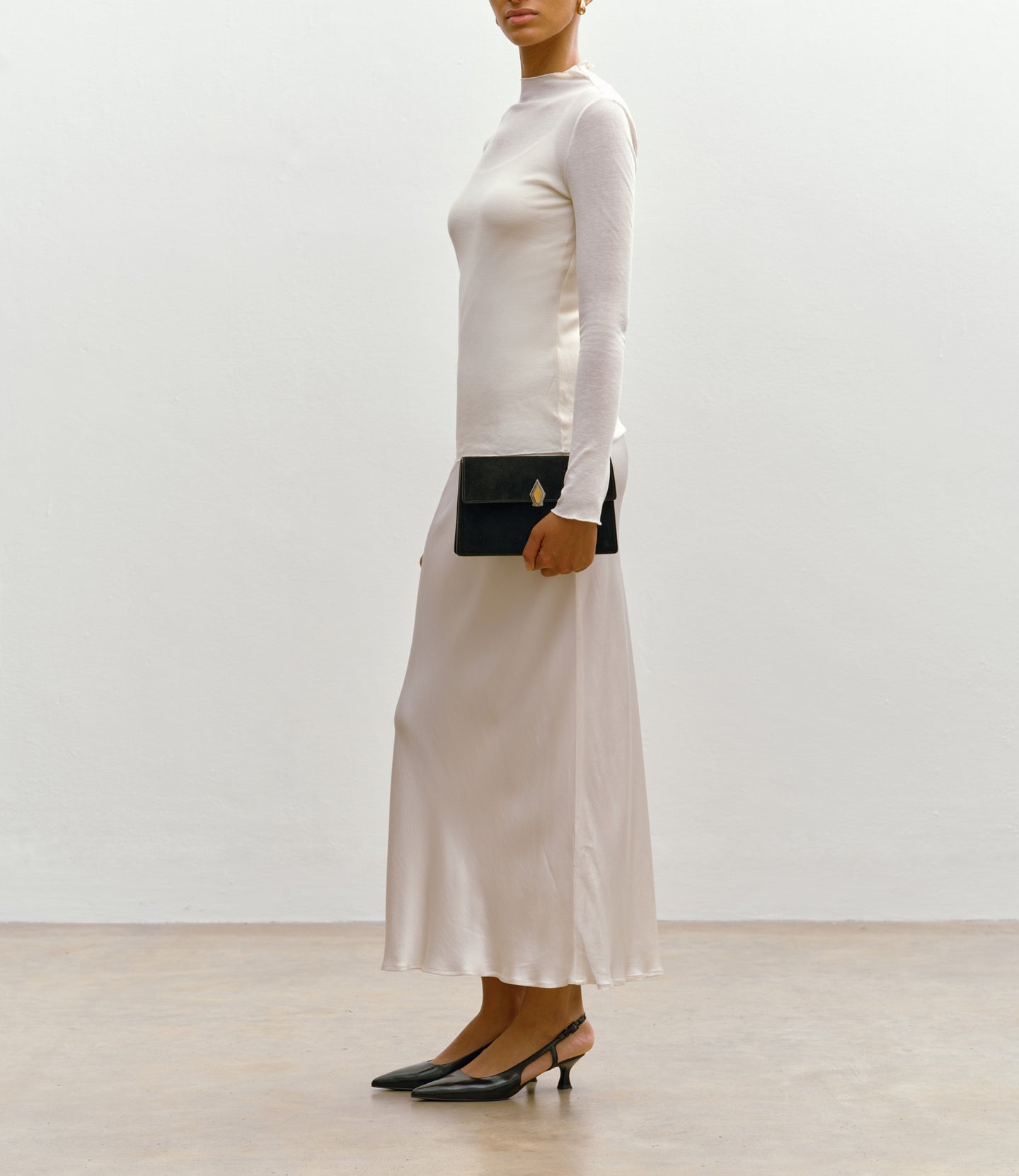 Parallel 22 Buttery Suede Black