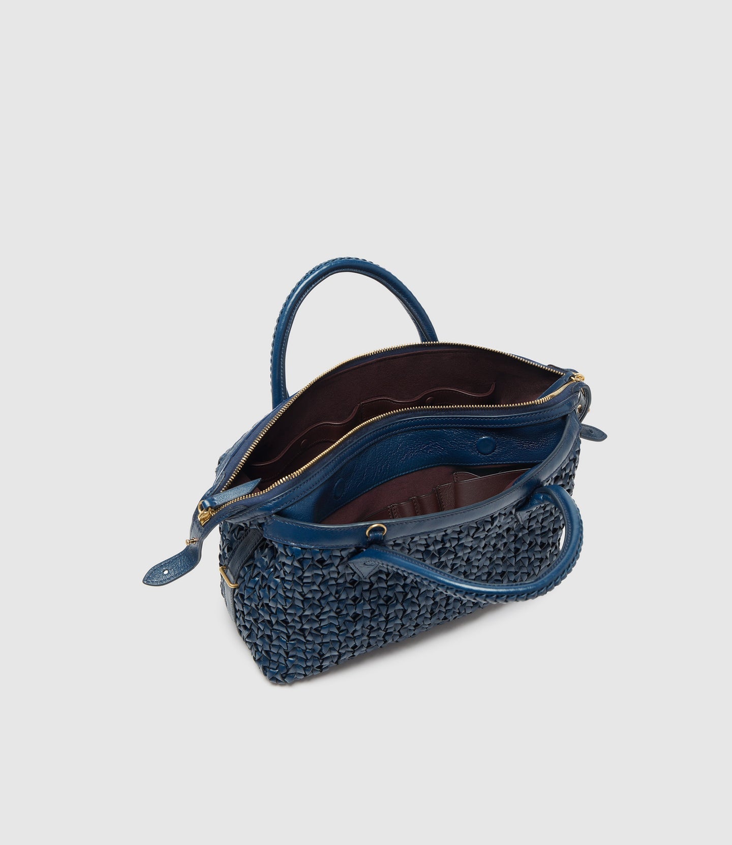 Collector's Edition: Vérité City Small Meribel Woven Sapphire 2/10