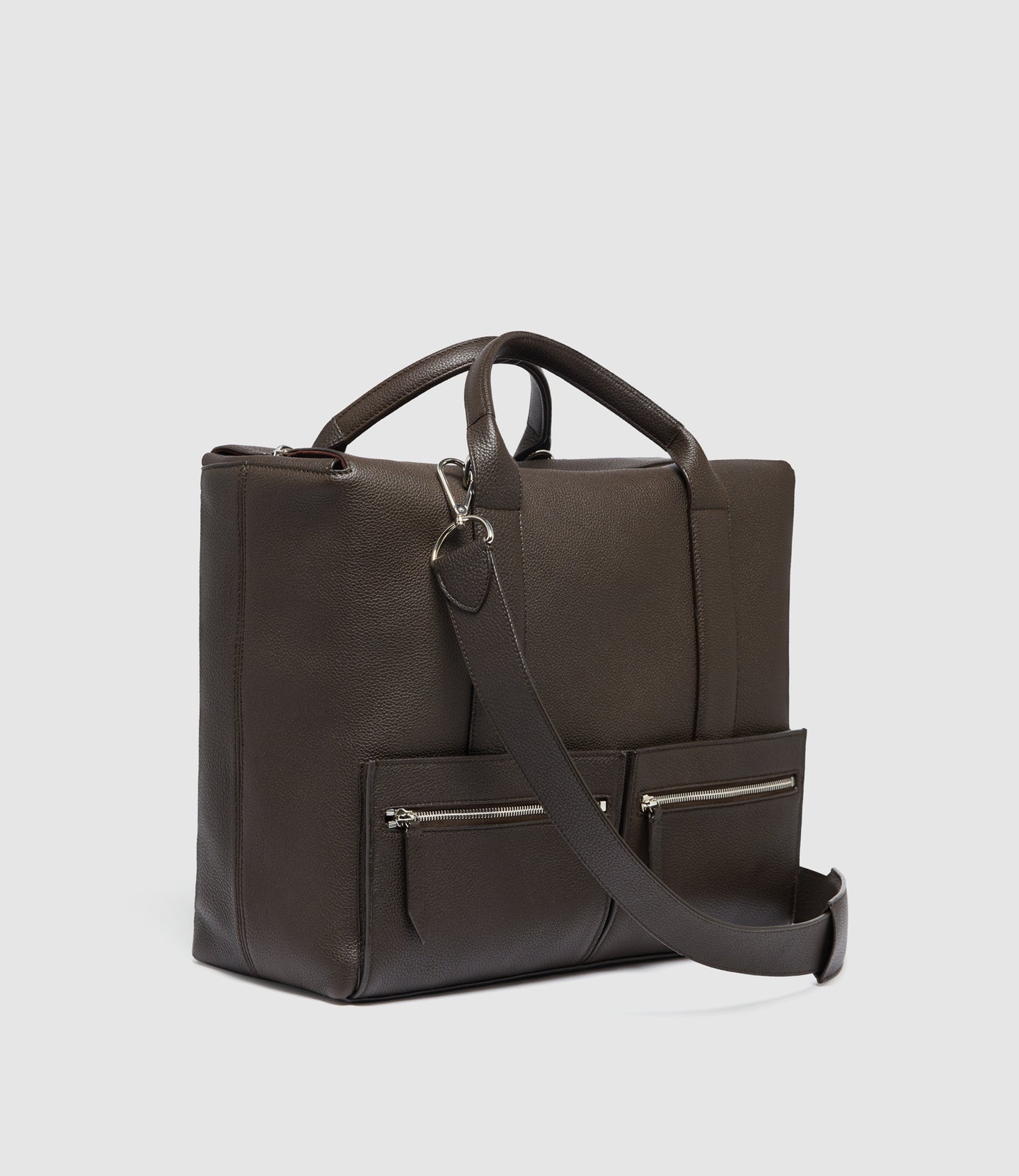 Racer 40 Pebble Grain Chocolate