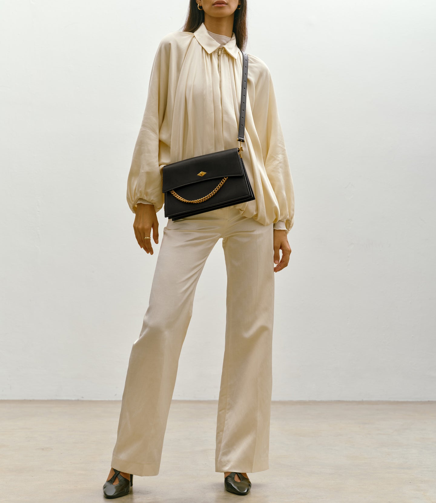 Roma Atelier Calfskin Black