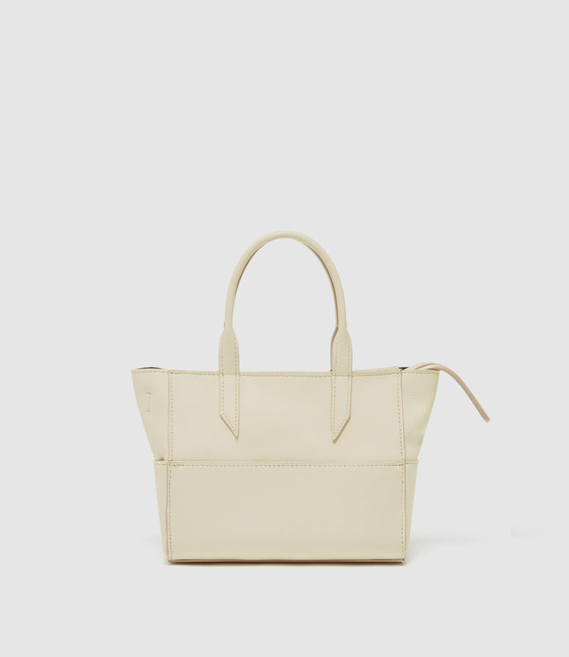 Incognito 20 Smooth Calfskin White Sand