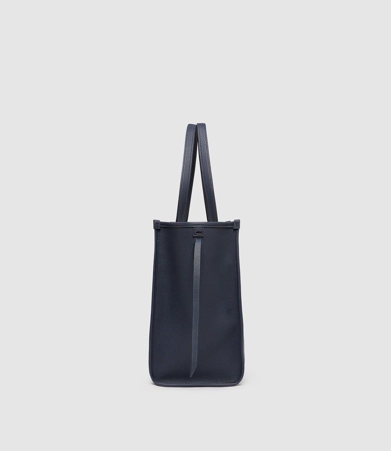 Chameleon 34 Soft Grain Leather Midnight
