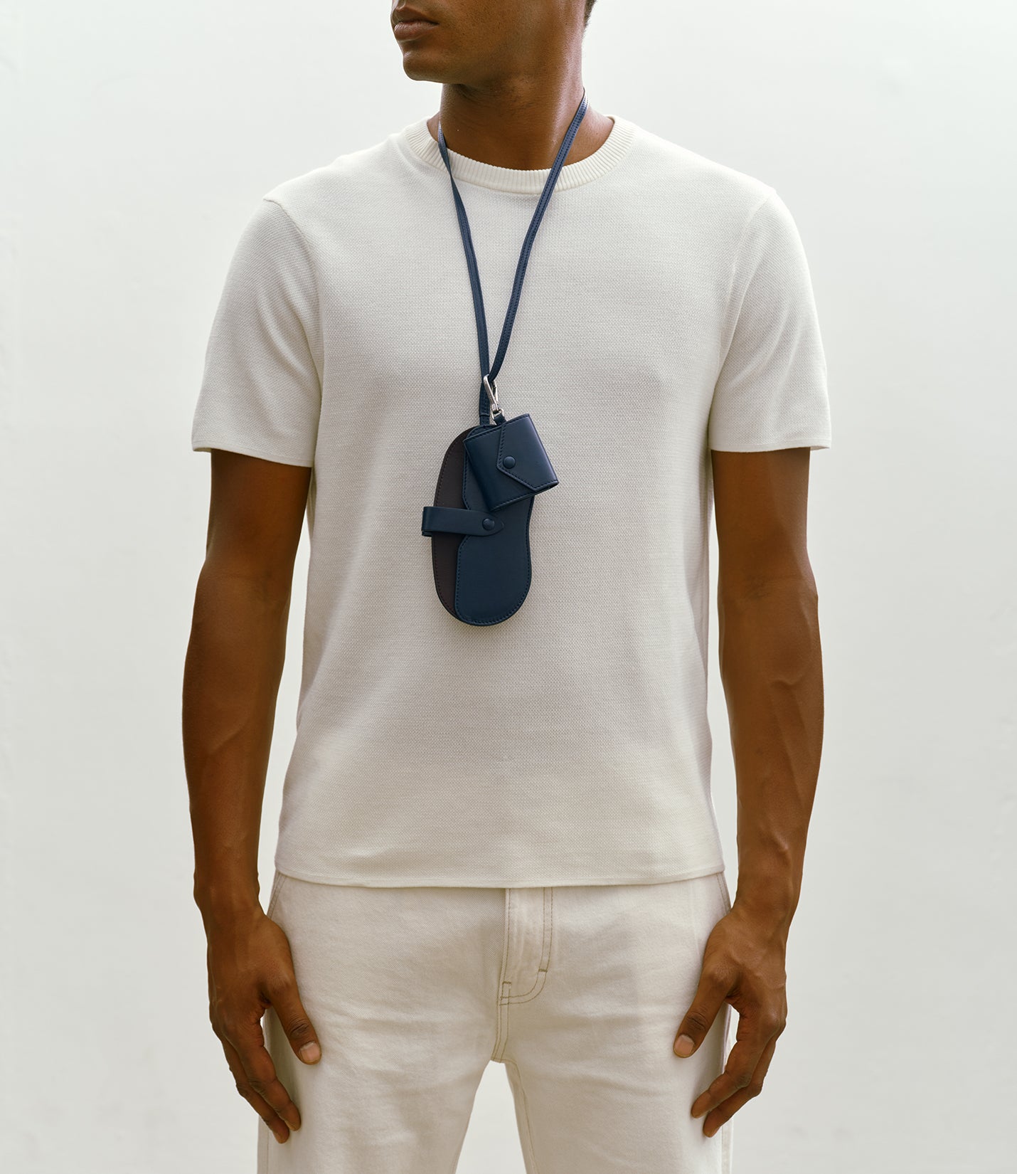 Airpods Case Buttery Nappa Sapphire