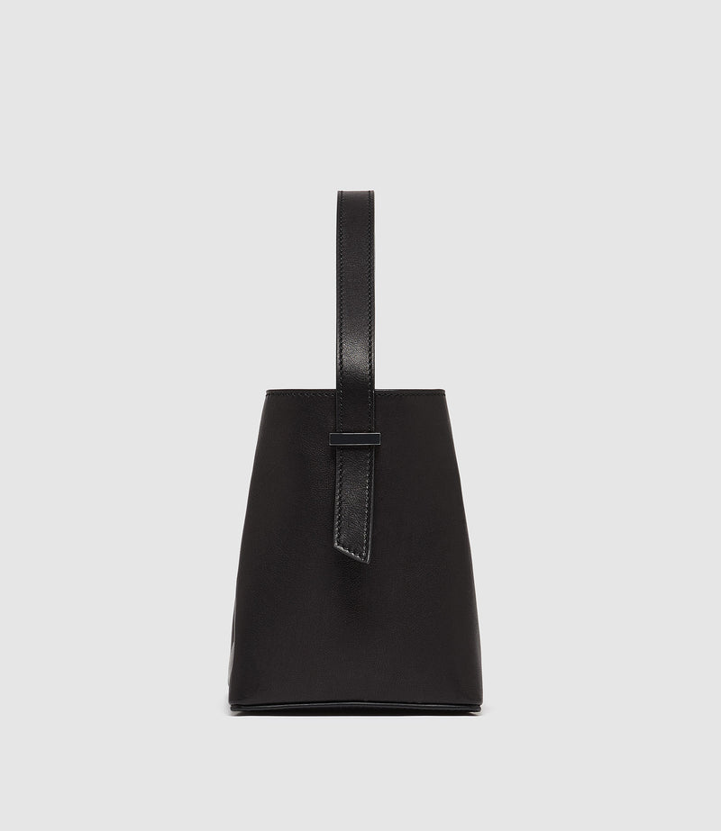 Tilt 16 Ultralight Calfskin Black