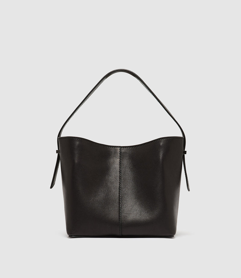 Tilt 16 Ultralight Calfskin Black
