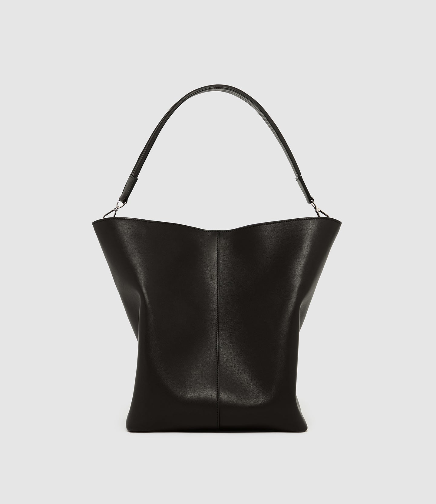 Twist 26 Supple Calfskin Black