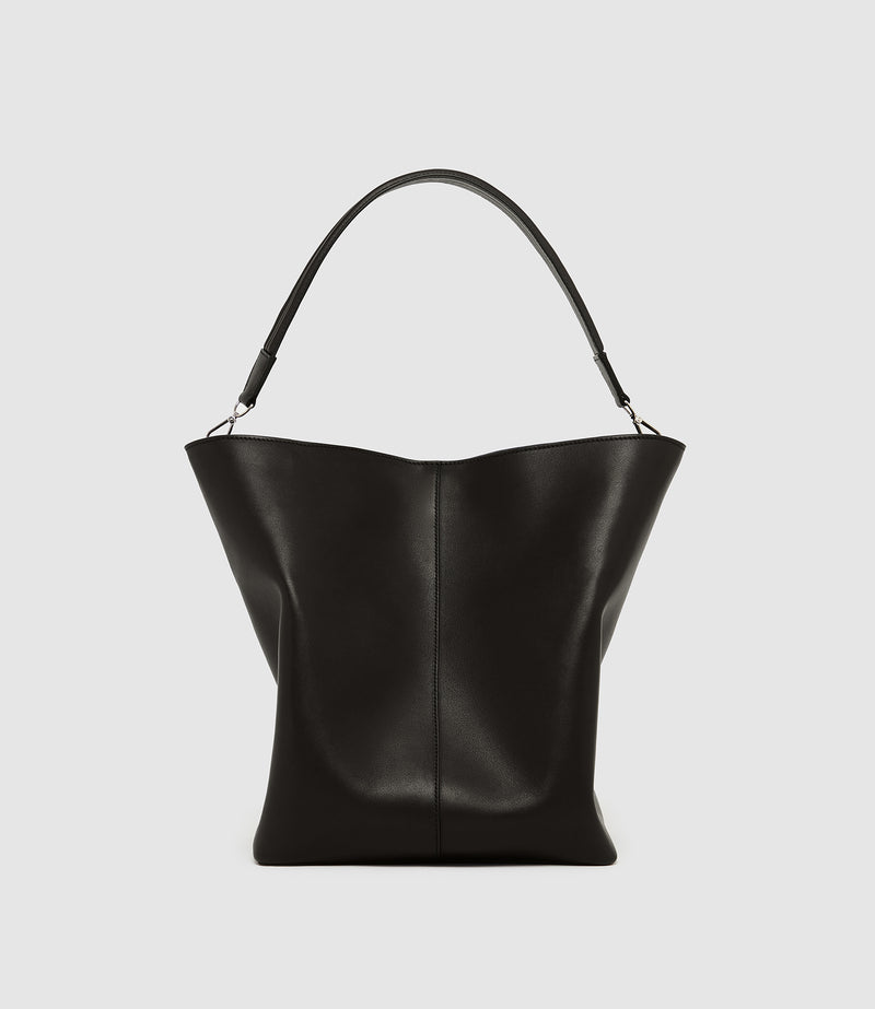 Twist 26 Supple Calfskin Black