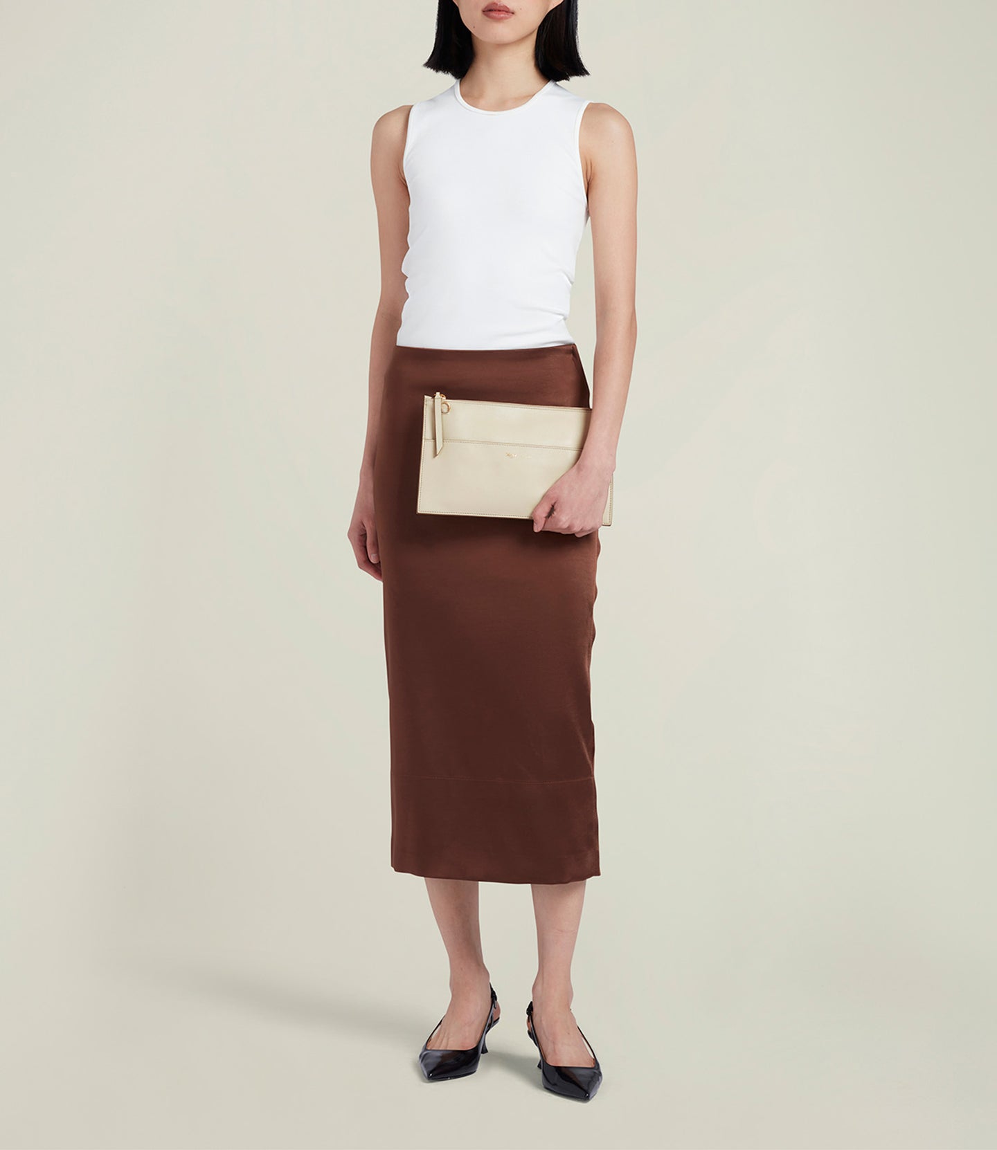 Incognito Clutch Smooth Calfskin White Sand