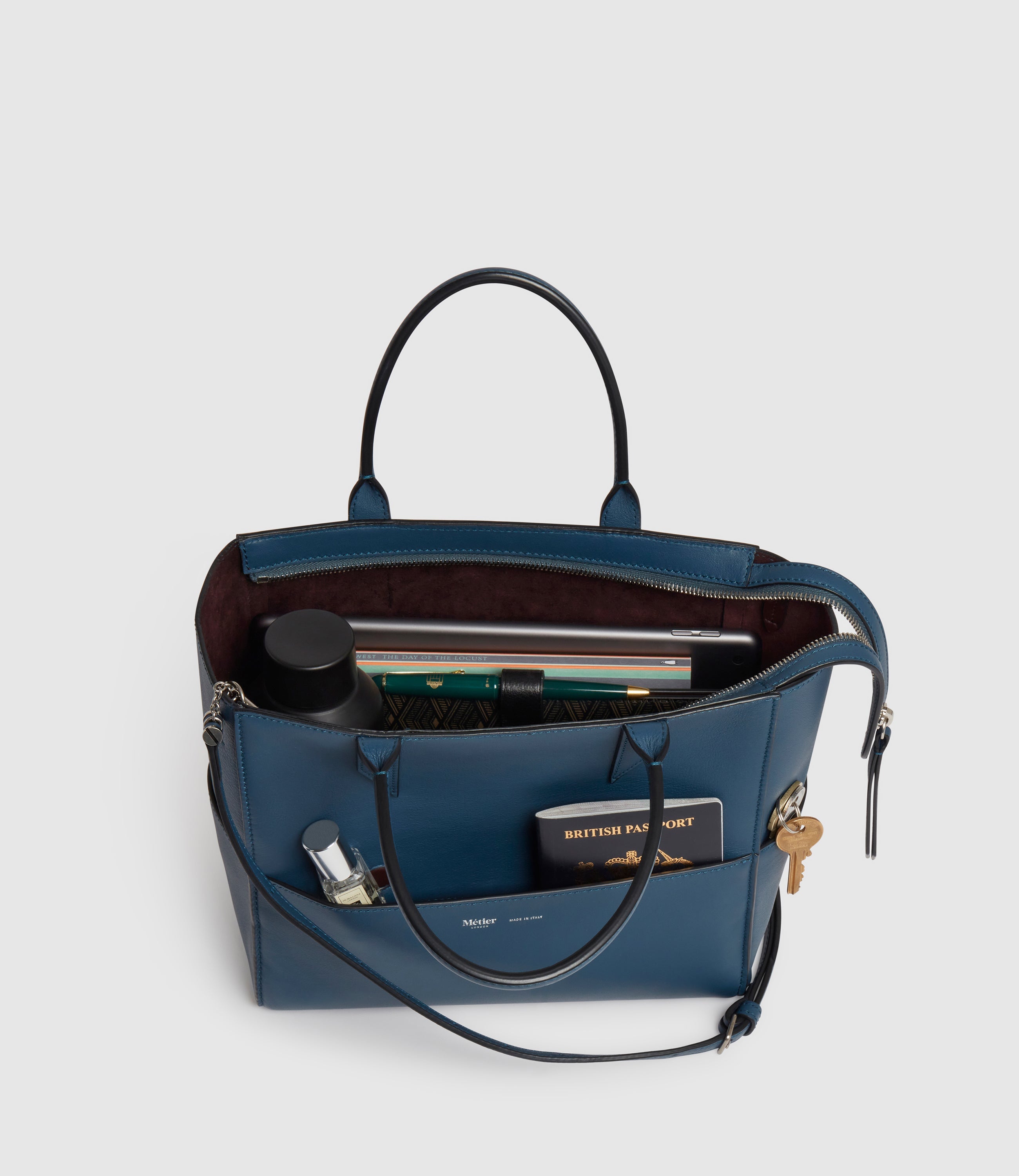 【関税込み】Metier タン Incognito Cabas クロスボディバッグ Incognito Cross Body Cabas Smooth Calfskin White Sand