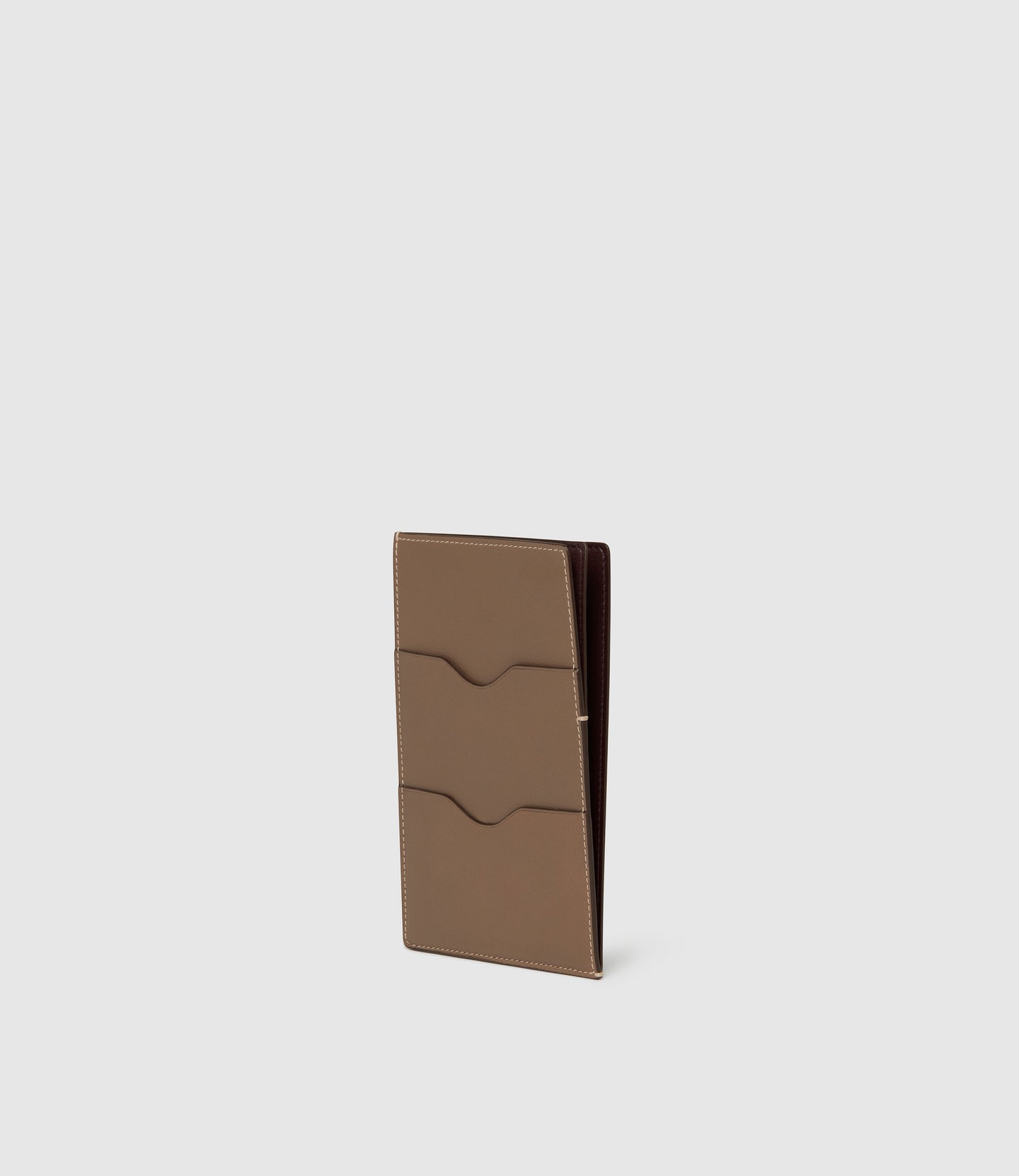 Thin Travel Wallet Smooth Calfskin Taupe